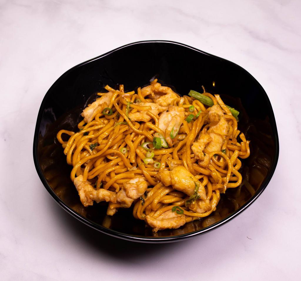 30. Chicken Lo Mein · Egg noodle dish with poultry.