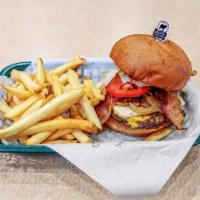 Signature Burger · Mushroom, Green Pepper, Smoked Bacon, Lettuce, Tomato, Mayo