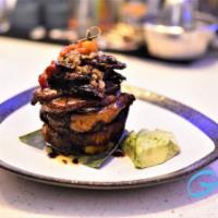 El Final · Fried sweet plantain topped with steak, shrimp, avocado and chefs special sauce.