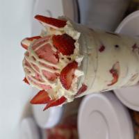 Fresas con Nieve (Strawberries and Cream with Ice Cream) · fresh strawberries, with whipped cream, sweet cream topped with a scoop of ice cream
