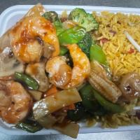 13. Shrimp with Garlic Sauce Combo Plate · Spicy.