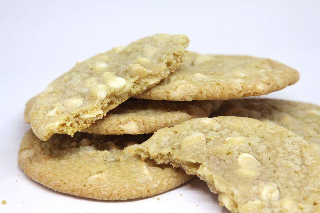 White Chocolate with Macadamia Nut Cookie · Rich and creamy premium white chocolate chips from the famous Guittard Chocolate Company, mixed with macadamia nut halves to make this gourmet cookie a special treat.