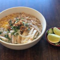 19. Combo Vermicelli Noodle Soup · Shredded Vietnamese ham, chicken & egg in chicken broth topped w/ dried shallots, onions & s...