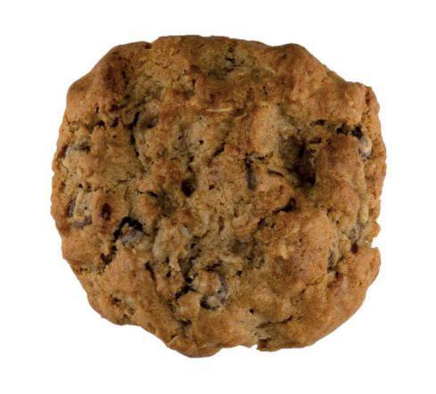 Oatmeal Cookie with Chocolate Chips, Pecan, & Walnuts · Fresh baked oatmeal cookie with chocolate chips, pecans, and walnuts
5oz