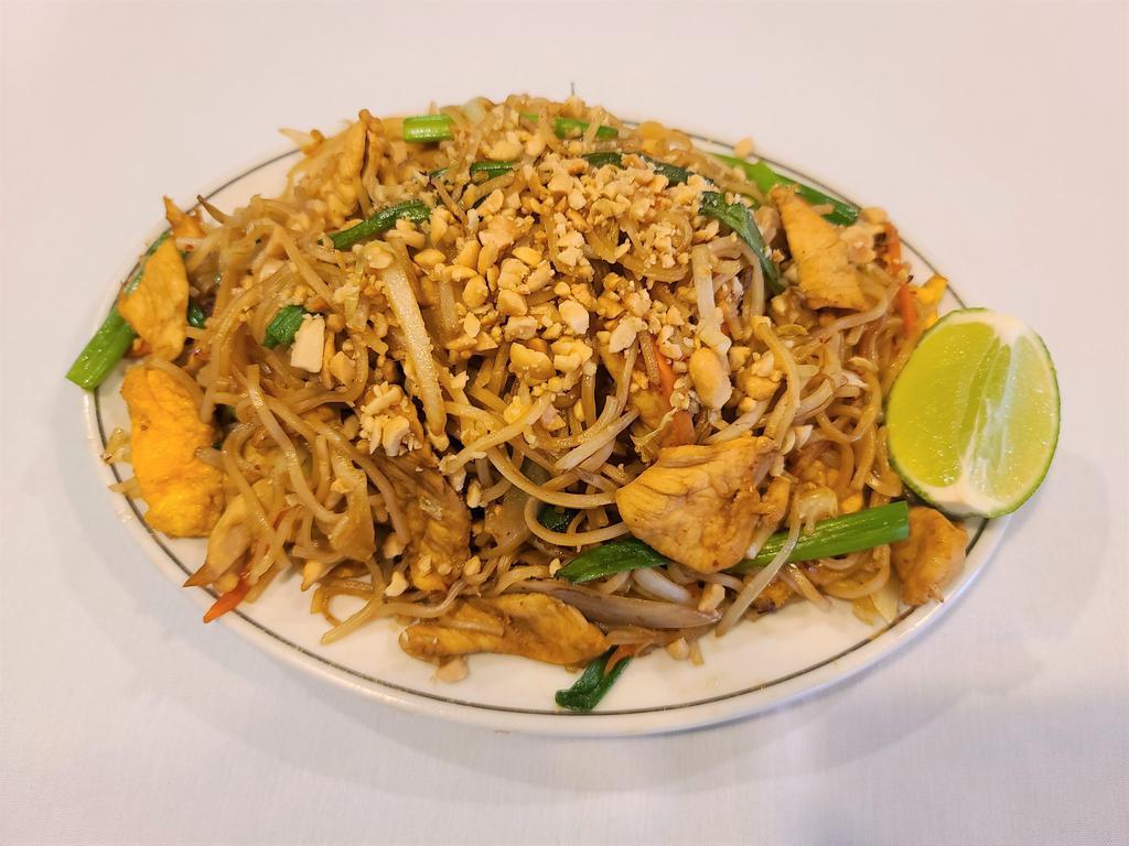 Chicken Pad Thai · Spicy.