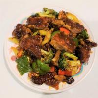 D3. 1/2 Orange Duck with Vegetables · Hot and spicy. Boneless