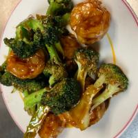 113. Shrimp with Broccoli芥兰虾 · 