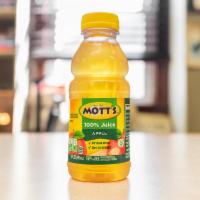 Motts Apple Juice · 8 oz.