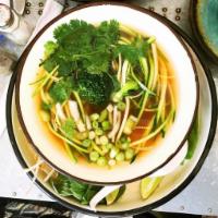 Chicken Zucchini Noodle Pho (GF) · Chicken, Chicken Broth, Zucchini noodle, bean sprouts, herbs