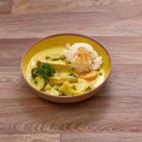 Green Curry with Chicken and Vegetables Over Rice · 