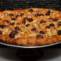 Paradiso Pizza · Grilled chicken breast, red onions, kalamata olives and mozzarella cheese with pesto sauce 