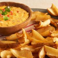 Queso and Dipper Fries · 