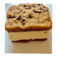 Plain & Simple  · Chocolate Chunk Cookie | Premium Vanilla Cream