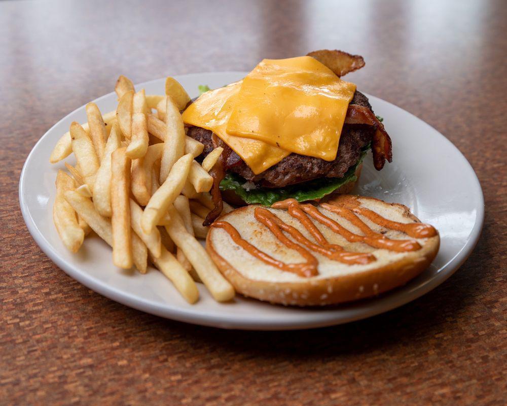 Dimond Cafe · Burgers · Breakfast & Brunch · Sandwiches · Lunch · Breakfast · Hamburgers
