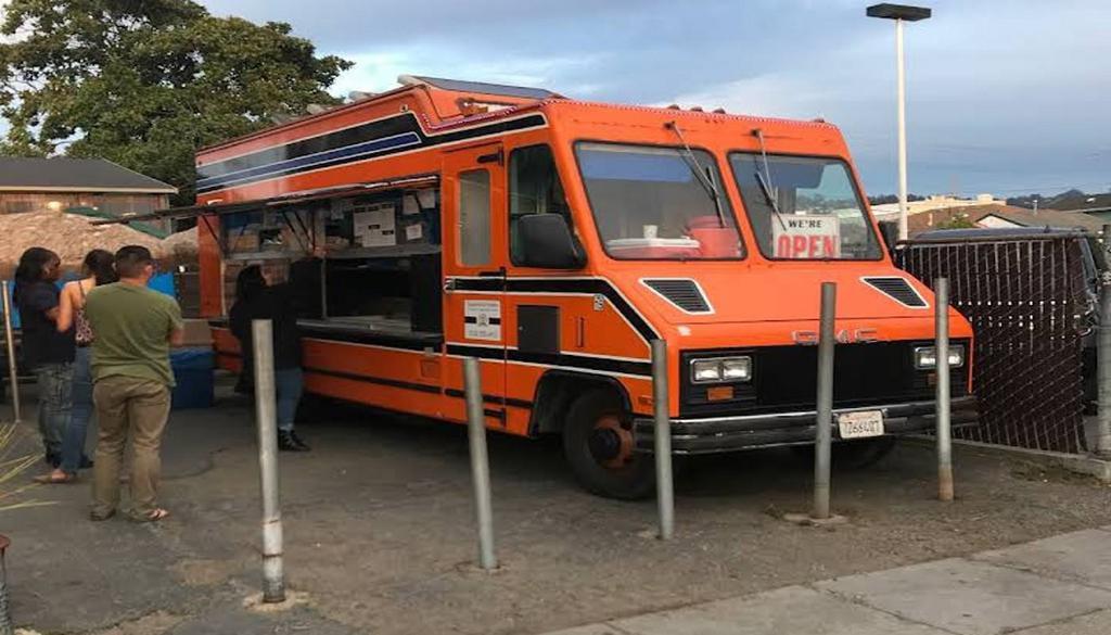 La Estrella Food Truck · Breakfast · Seafood · Tacos