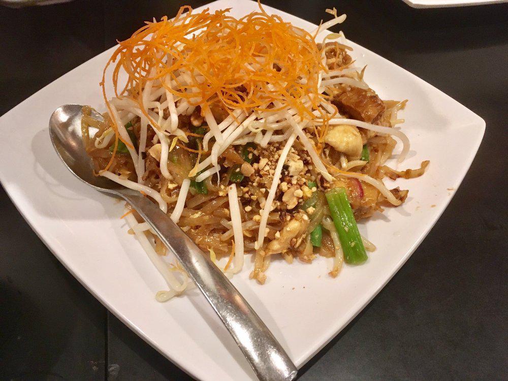 Bistro Siam · Dinner · Thai · Asian