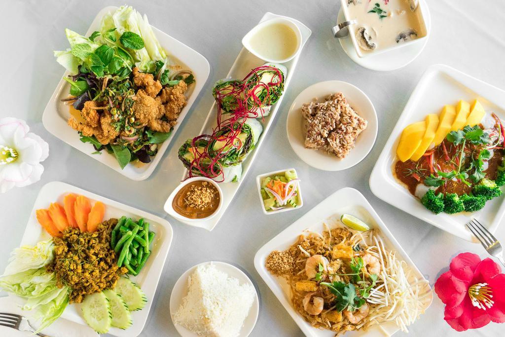 Up 2 U Thai Eatery · Dinner · Thai · Alcohol · Asian