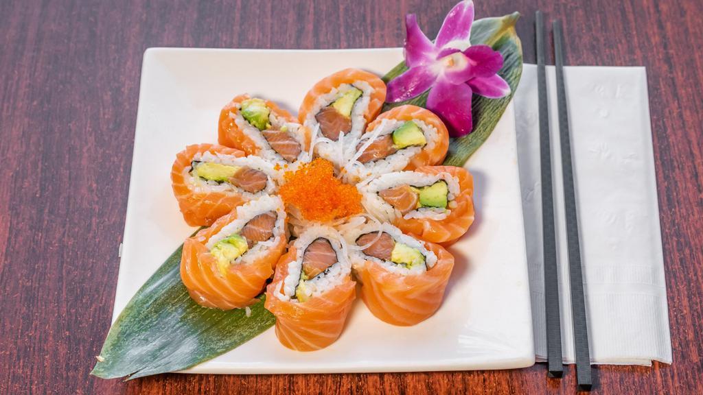 Sakura Sushi · Sushi · Alcohol · Sushi Bars · Seafood · Asian Fusion · Japanese · Lunch · Dinner · Asian · Noodles · Curry · Vegetarian