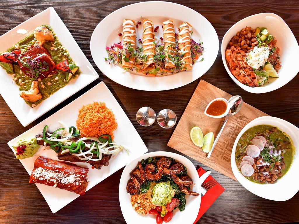 Restaurante Capullo Cocina Mexicana · Dinner · Mexican · Breakfast & Brunch · Cocktail Bars
