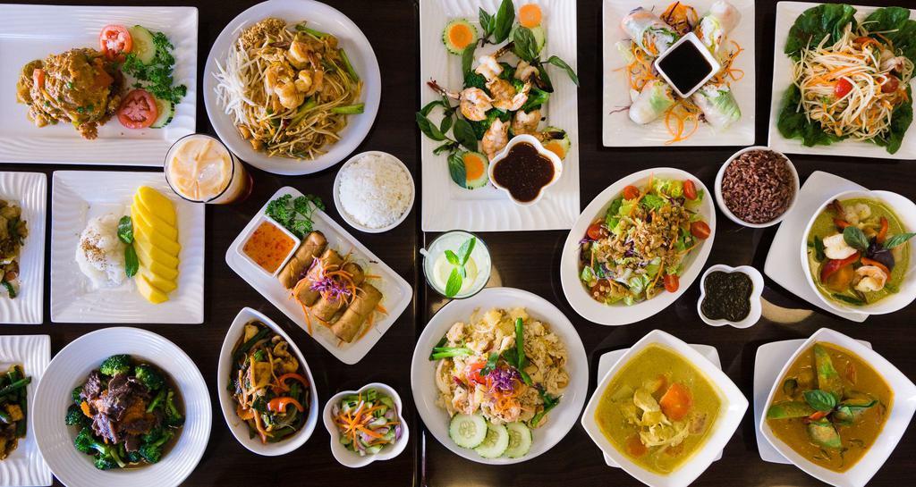 Arawan Thai Cuisine · Dessert · Seafood · Lunch · Dinner · Asian · Chicken · Curry · Thai · BBQ