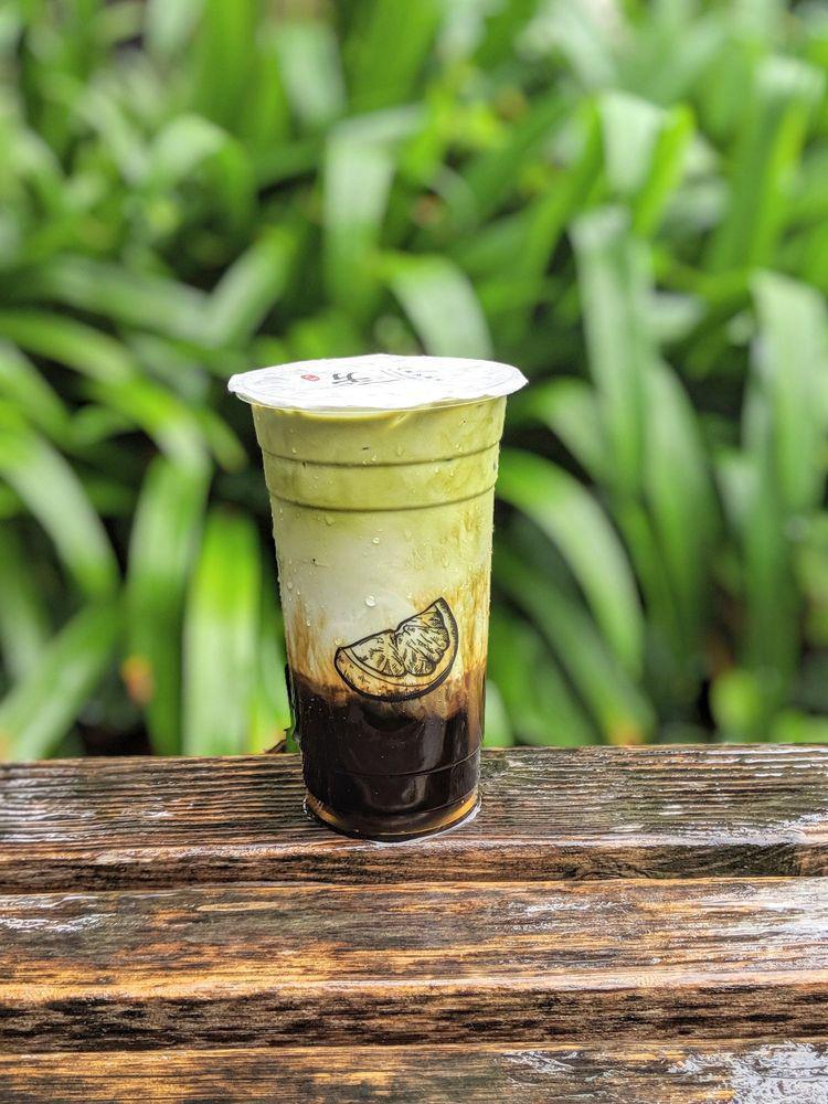 Yifang Taiwan Fruit Tea · Asian · Smoothie · Coffee