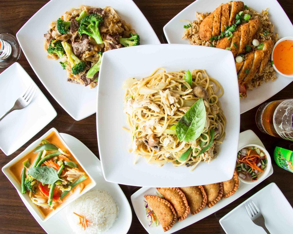 Siam Spoon · Dinner · Thai · Noodles · Asian