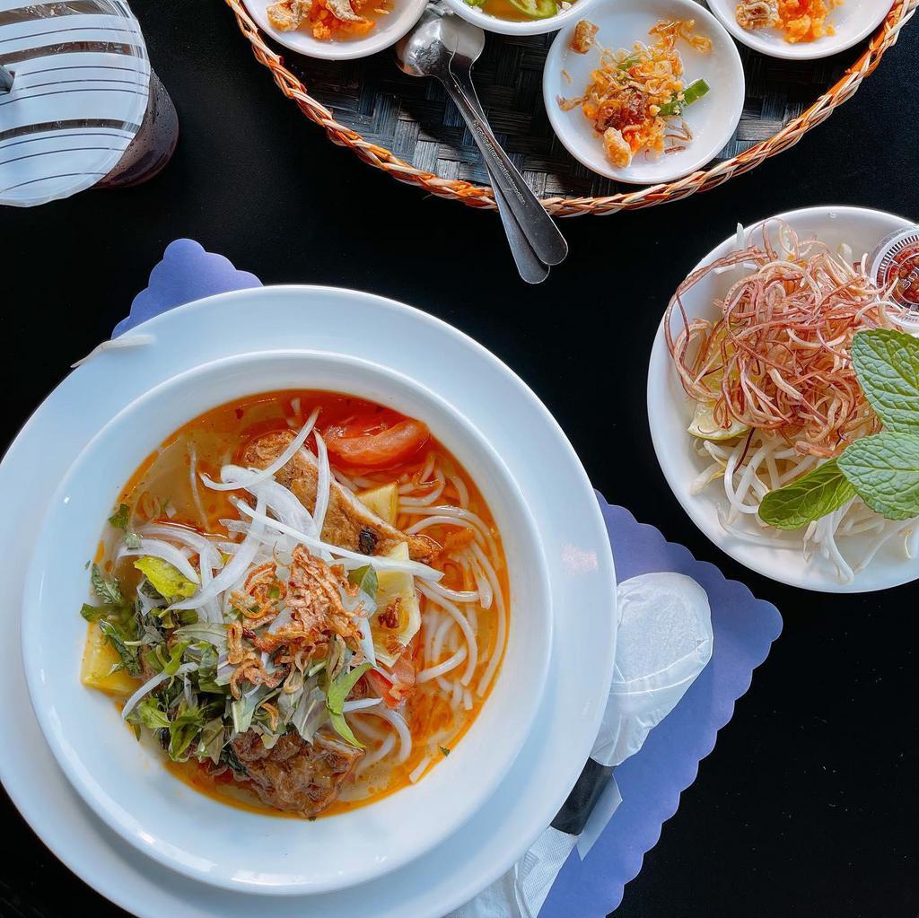 Nam Giao · Vietnamese · Seafood
