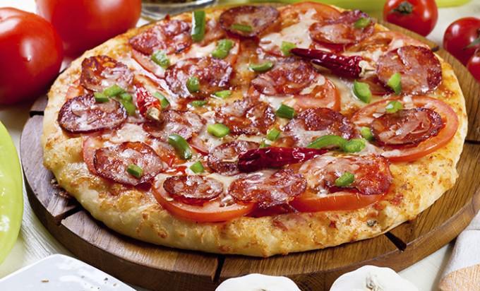 Magoo's Pizza · Vegetarian · American · Salad · Chicken · Pizza