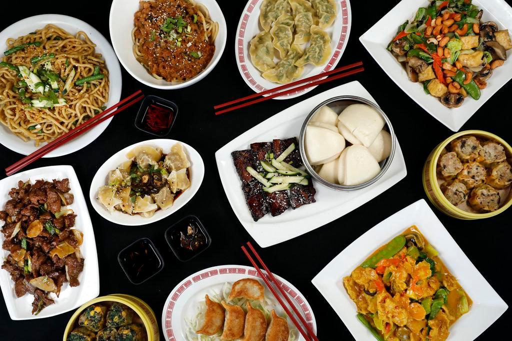Qi Dumpling Lounge · Chinese · Seafood · Asian Fusion · Dinner · Asian · Chicken · Noodles · Tapas