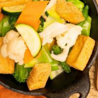 22. Wok Fired Buddha’s Feast · Tofu, seasonal fresh vegetables, savory sauce.
