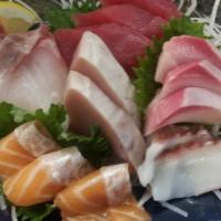 Sashimi Moriawase Appetizer · 15 pieces of assorted sashimi.