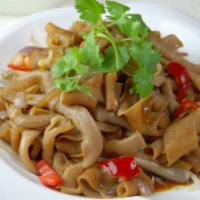 Beef Chow Fun · What's good. Stir fried thick rice noodles with green onion and bean sprouts.