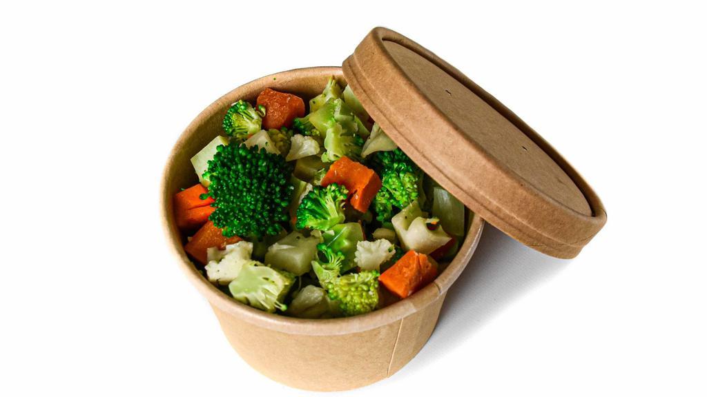 Clean Vegetables · fresh broccoli, cauliflower, & carrots flash steamed for max nutrient retention // gluten, dairy, soy free // 100% plant based