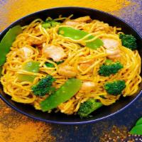 Curry chicken chow mein · Chow Mein with Curry Sauce, Chicken, Bok-Choy 