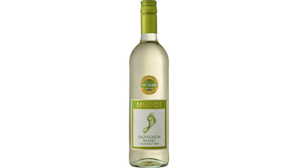 Barefoot Cellars Sauvignon Blanc (750 ml) · Barefoot Sauvignon Blanc is an fruit-forward, crisp-style white wine. Refreshing notes of honeydew melon and nectarine open to dashes of jalapeño and sweet lime on the finish.