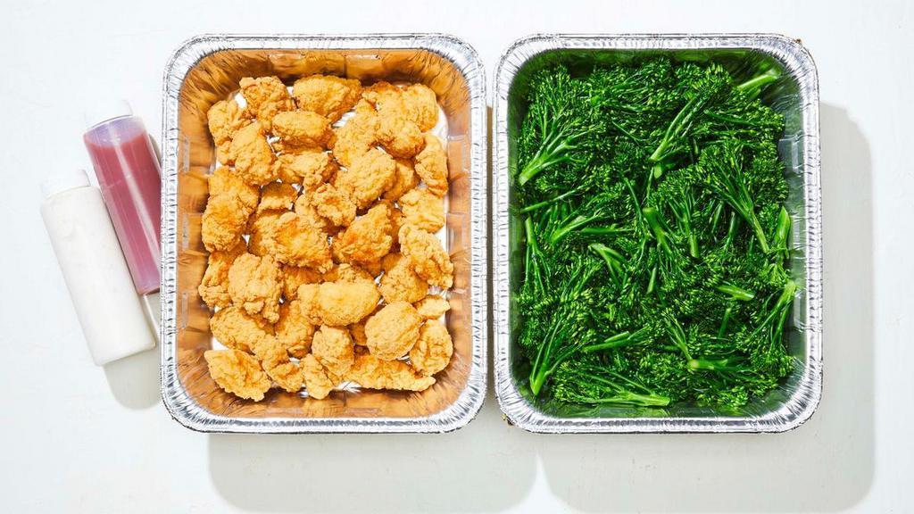 CATERING KIDS CRISPY CHICKEN · Served with baby broccoli or fresh fruit.