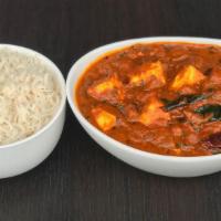 Methi Paneer · Cottage cheese cooked with blended Indian spices and sauce made with methi (fenugreek seeds)