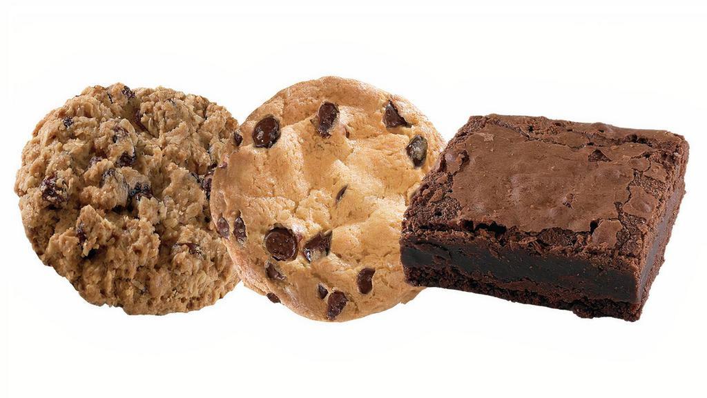 Dessert Bundle 6 · Create your perfect dessert bundle. Choose from brownies, freshly baked chocolate chip cookies or oatmeal raisin cookies. Available in quantities of 6.