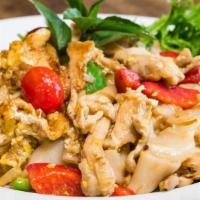Pad Ke-Mao · fat rice noodle, chicken, egg, chili, cherry tomato, basil
(substitute: steak / shrimp +3)