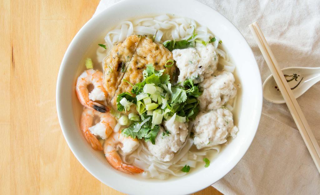 5.Seafood Noodle Soup · 