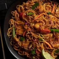 Gluten Free | Singapore Street Noodles · Thin rice noodles, light curry sauce, chicken, shrimp, onion, julienned vegetables