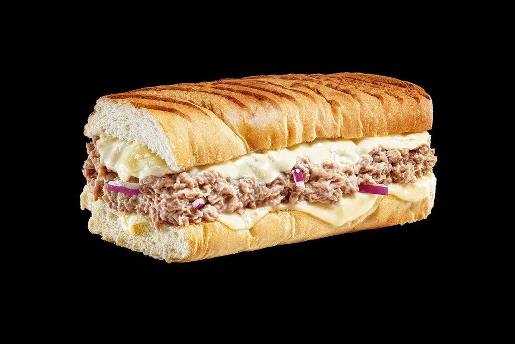 Tuna Melt · 100% wild-caught tuna with mayo. Fresh onion. Melty provolone. We brought the best ingredients together for something that satisfies your cravings for both fresh and savory. It’s not just a tuna melt, it’s a Fresh Melt™. Freshly made in front of you.