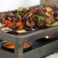 Black Pepper Beef · Spicy. Beef, bell pepper, red onion, green onion, crushed black pepper.