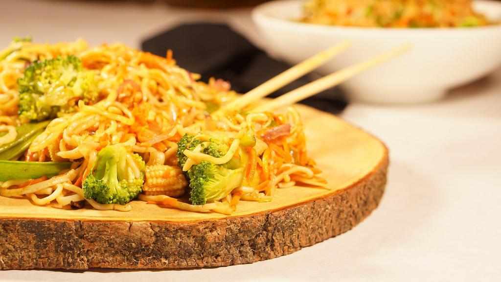 Street Side Chow Mein · Spicy. Thin eggless noodle, shredded vegetables, green chili sauce.