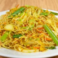 14. Singapore Noodle · Choice of pork, beef, chicken, vegetable, prawns or combination.