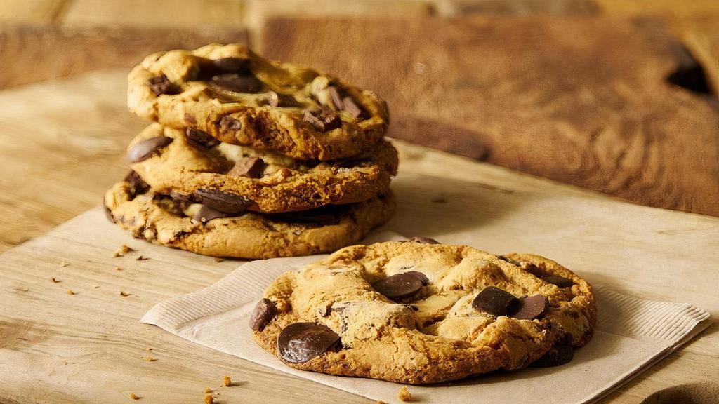 Sandy's Amazing Chocolate Chunk Manifesto Cookie · Chunks of sustainable chocolates grown in the Peruvian Andes and. pretzel bits in every bite. . 390 cal