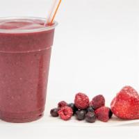 9. Royal Berrirama · Cranberry juice, strawberries, blueberries, blackberries, banana, whole fruit raspberry sher...