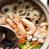 Yose Nabe (Seafood & Chicken) Soup · Japanese-style clear broth soup made with shrimp, scallops, salmon, mussels, chicken, tofu, ...