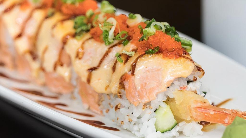 Sumo Roll Baked · Krab†, avocado, cucumber, shrimp tempura,. salmon, special mayo sauce.