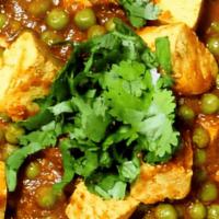 Tofu Aloo Mattar · Green peas, potato, tofu with ginger garlic onion & fresh tomato.